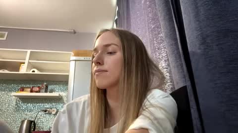 Sara online show from February 20, 6:26 am