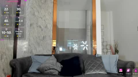 mafearias23 online show from April 9, 2:23 pm