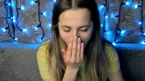 Maggie online show from February 15, 4:15 am