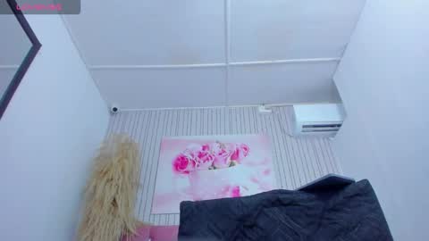 maggy_big_tits online show from October 13, 12:56 am