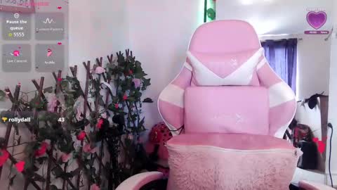 Luna  online show from May 30, 6:17 pm