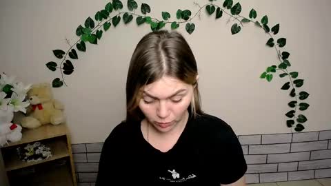 Snapshot of magic_katarina_ chatting on January 20, 9:35 am magic_katarina_ online show from January 20, 9:35 am