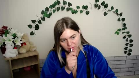 Snapshot of magic_katarina_ chatting on October 8, 7:47 am magic_katarina_ online show from October 8, 7:47 am