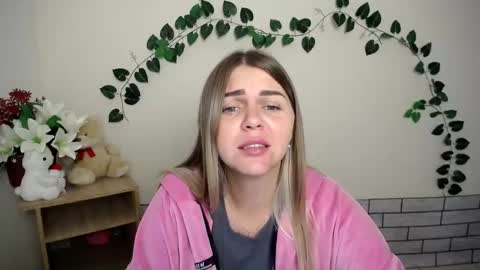 Snapshot of magic_katarina_ chatting on September 15, 6:37 am magic_katarina_ online show from September 15, 6:37 am
