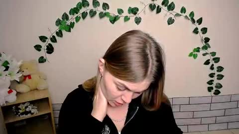 Snapshot of magic_katarina_ chatting on January 9, 11:14 am magic_katarina_ online show from January 9, 11:14 am