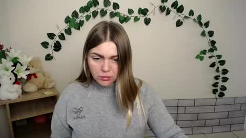 Snapshot of magic_katarina_ chatting on October 16, 7:30 am magic_katarina_ online show from October 16, 7:30 am