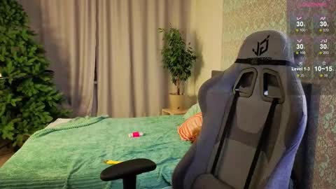 Merry online show from December 15, 1:34 am