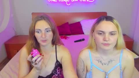 Lili and Bella online show from October 10, 6:36 pm