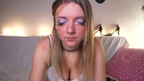 Ami online show from November 22, 9:08 am