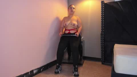 MAHIA online show from February 17, 1:32 pm