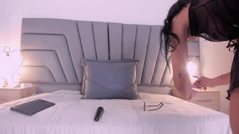 maia_520 online show from April 10, 6:12 pm