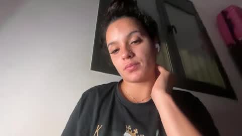 Maia  online show from June 25, 11:54 pm