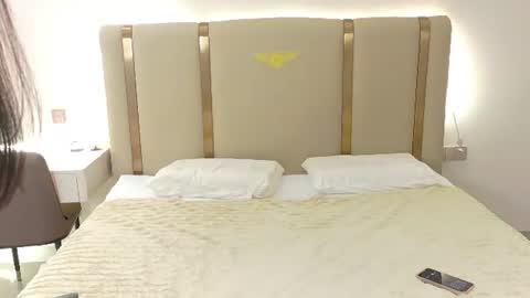 maiaxoxo online show from June 25, 3:14 am