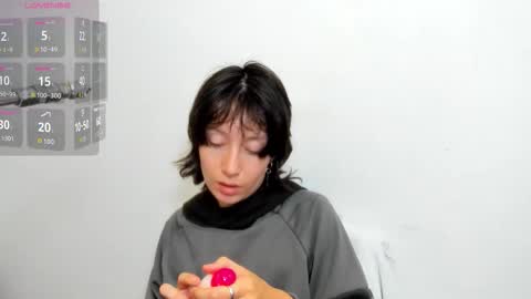 maibys online show from December 23, 4:07 am