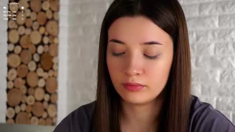 Lucy online show from September 29, 2:10 am