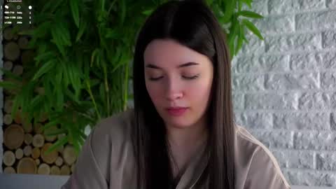 Lucy online show from March 26, 3:45 am