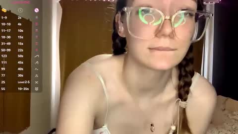 Elina online show from October 29, 8:16 am