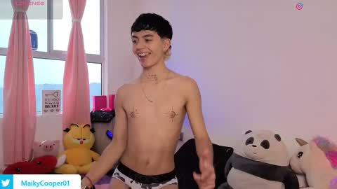 maiky_cooper01 online show from March 24, 1:39 pm