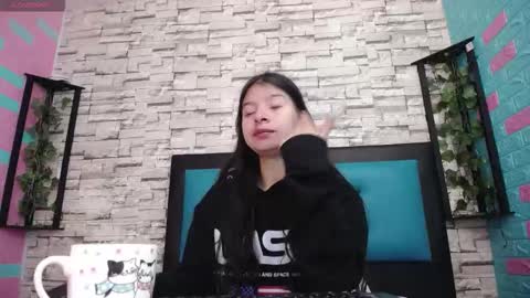  MAILY CAN  online show from September 23, 1:05 pm