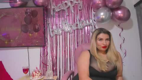 Maylin  online show from September 26, 1:35 am