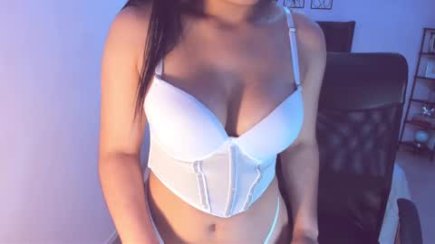 Maite online show from February 27, 9:14 pm