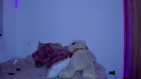 majito online show from January 8, 1:55 am