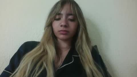 majo_gomezz online show from March 6, 1:37 am