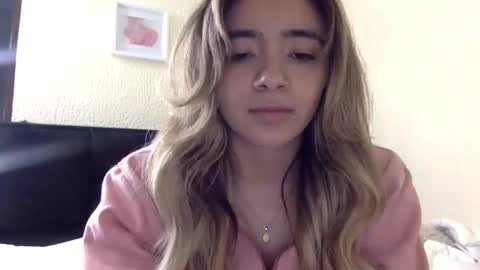 majo_gomezz online show from May 27, 1:45 am