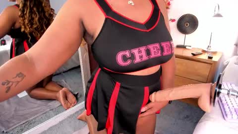 makena online show from November 23, 5:05 am