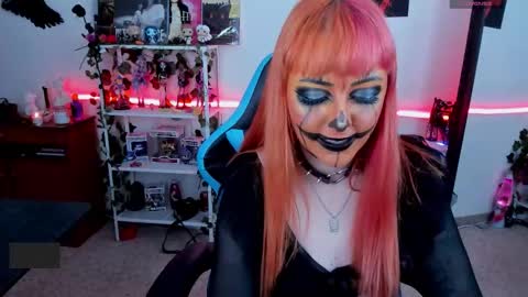 Snapshot of makii_33 chatting on October 10, 9:30 pm ...  ... online show from October 10, 9:30 pm