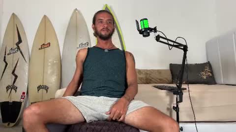 Mack  Makingmoans Twitter online show from June 19, 11:05 am