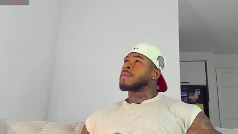 Makonnen online show from December 23, 8:20 am