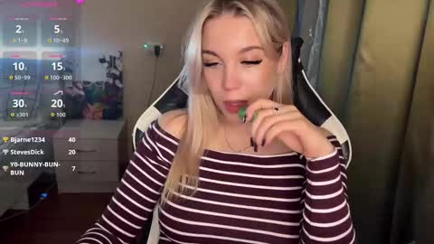 maksisisia online show from November 9, 6:43 pm