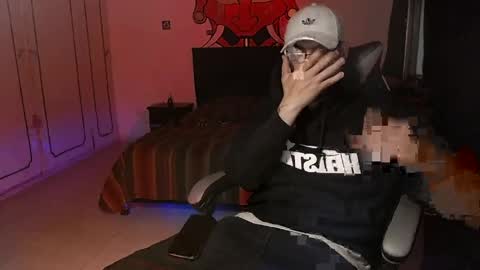 malek_xarx online show from April 8, 4:37 am