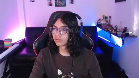 Malik  online show from November 4, 6:42 pm