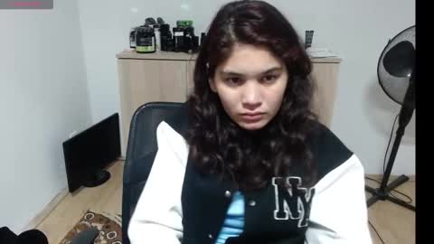 Snapshot of mallorymyers chatting on October 12, 8:32 pm mallorymyers online show from October 12, 8:32 pm