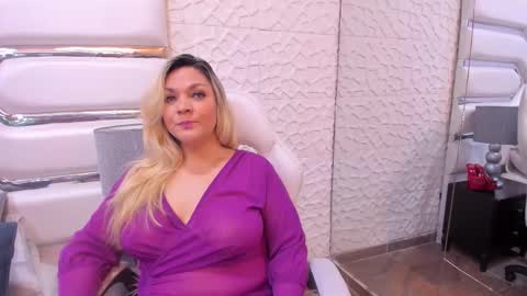 MalorySweet  online show from October 28, 1:01 pm