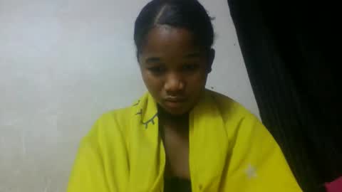 mamieriela online show from February 11, 7:07 pm