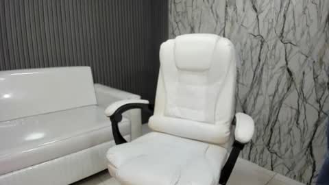 man_san11 online show from November 14, 6:21 pm