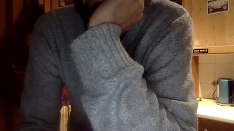 mandalay3 online show from December 12, 5:10 am