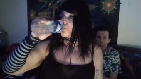 mandra_wag online show from February 25, 12:09 pm