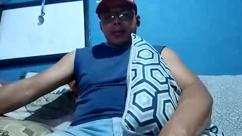 mandrilo7379 online show from April 14, 6:38 am