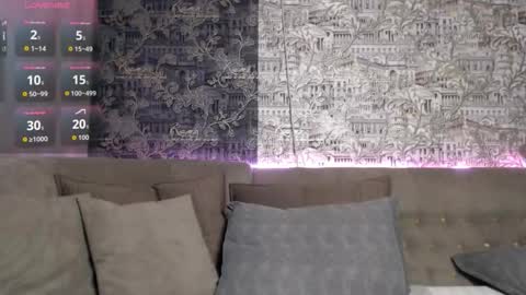 Mandy  online show from January 12, 11:17 am