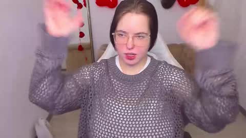 manic_pixie_ online show from February 11, 4:00 pm