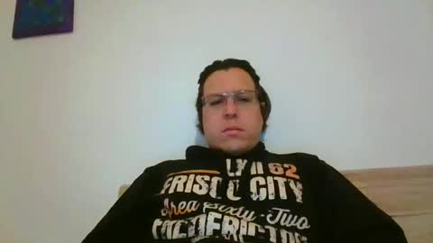 manncr online show from November 17, 7:22 am