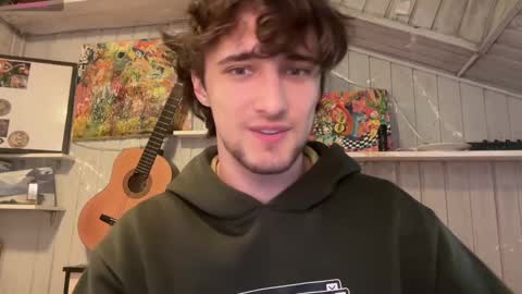 manolein online show from February 8, 8:32 pm