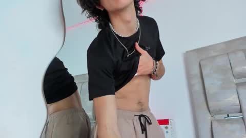 Manuel online show from November 21, 12:03 pm