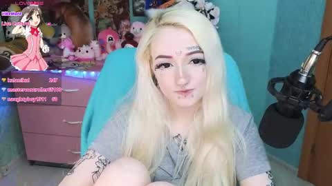 Manuela online show from March 9, 11:25 pm