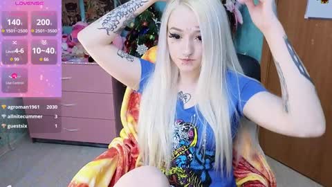 Manuela online show from December 28, 11:16 pm