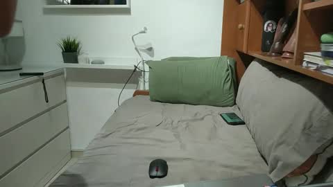 manuelino93 online show from September 28, 8:40 pm